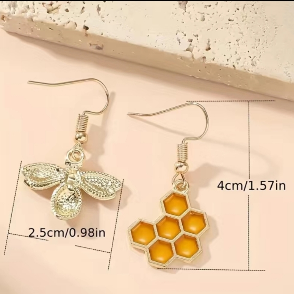 Bee Dangle Earrings - Picture 3 of 6
